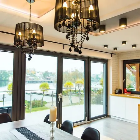 Dom Vip Czerwony Villa *