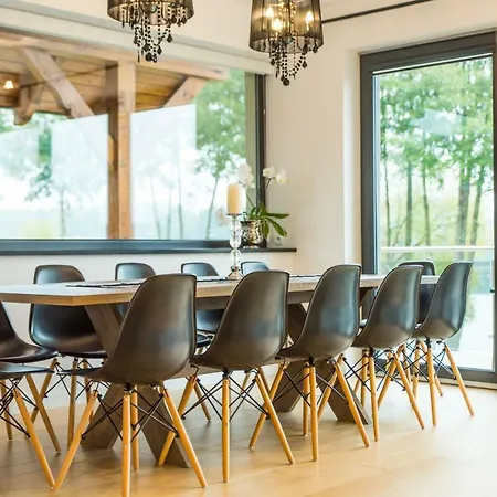 Dom Vip Czerwony Stezyca (Kartuzy)
