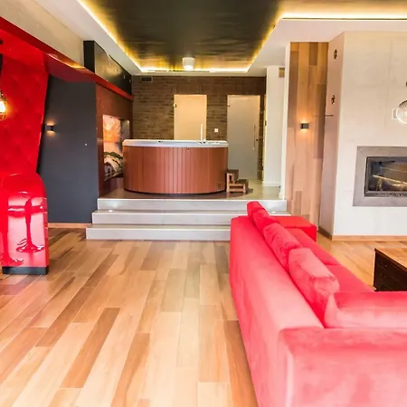 Dom Vip Czerwony Villa *