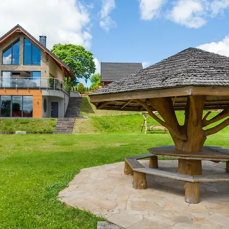 Villa Dom Vip Czerwony